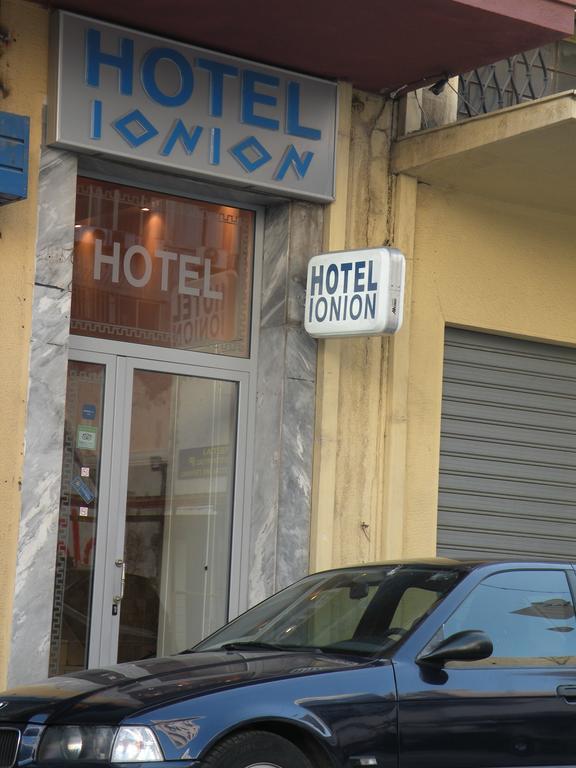 Hotel Ionion Pireo Esterno foto